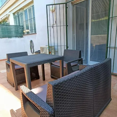 Karina, To The With Terrace And Private Parking * Savona