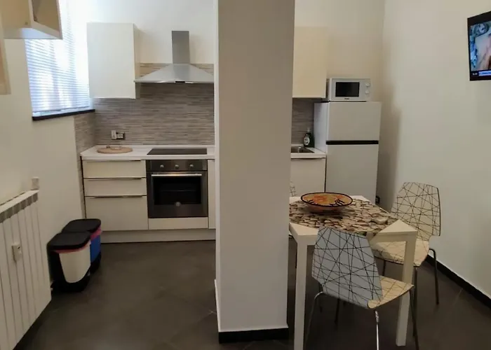 Appartement Karina, To The With Terrace And Private Parking Savone