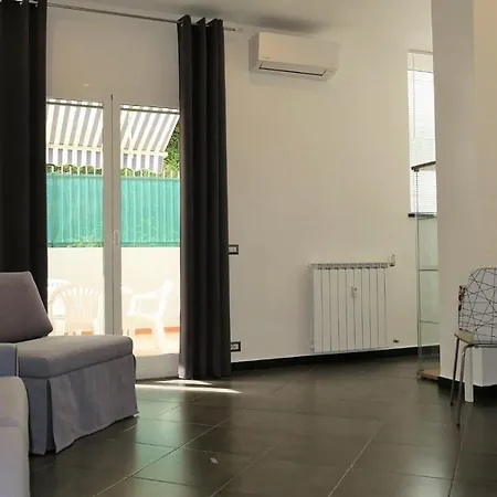 Karina, To The With Terrace And Private Parking 사보나