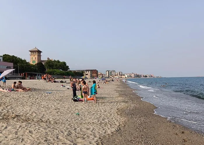 Appartement Karina, To The With Terrace And Private Parking Savona